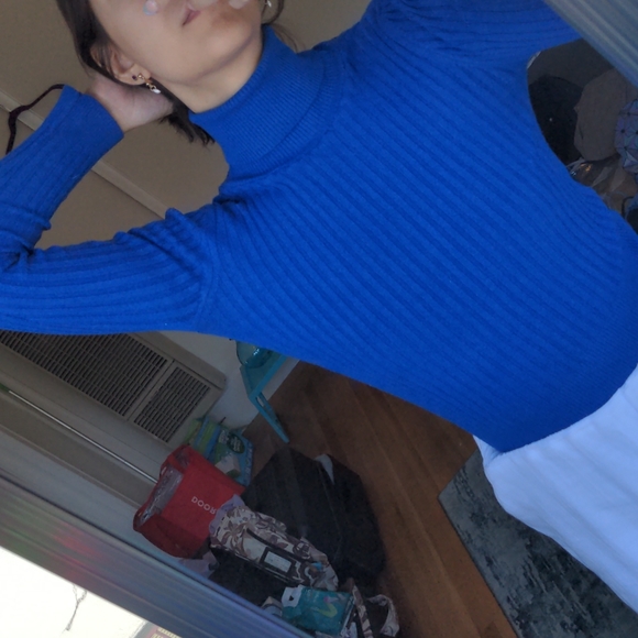 Lapis blue turtle neck sweater - Picture 2 of 2